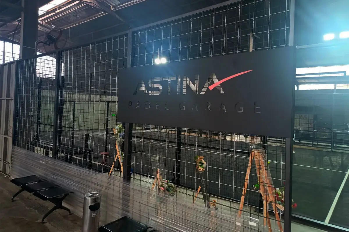 Astina Padel Garage