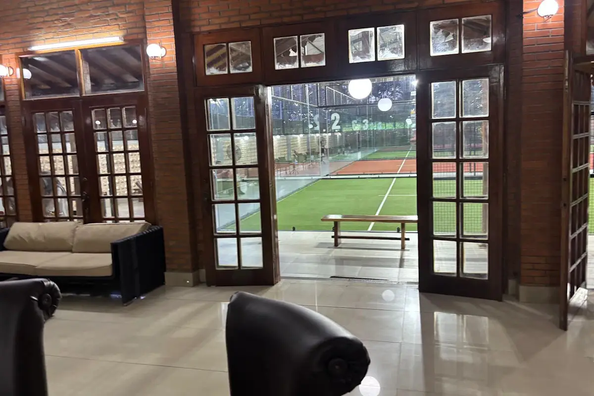 Empire Padel foto 2